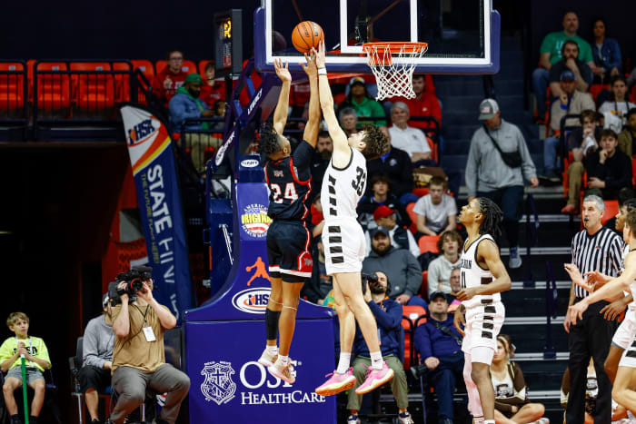 Mount Carmel Mt Zion Illinois boys basketball March 8 2024 Nate Latsch 26581